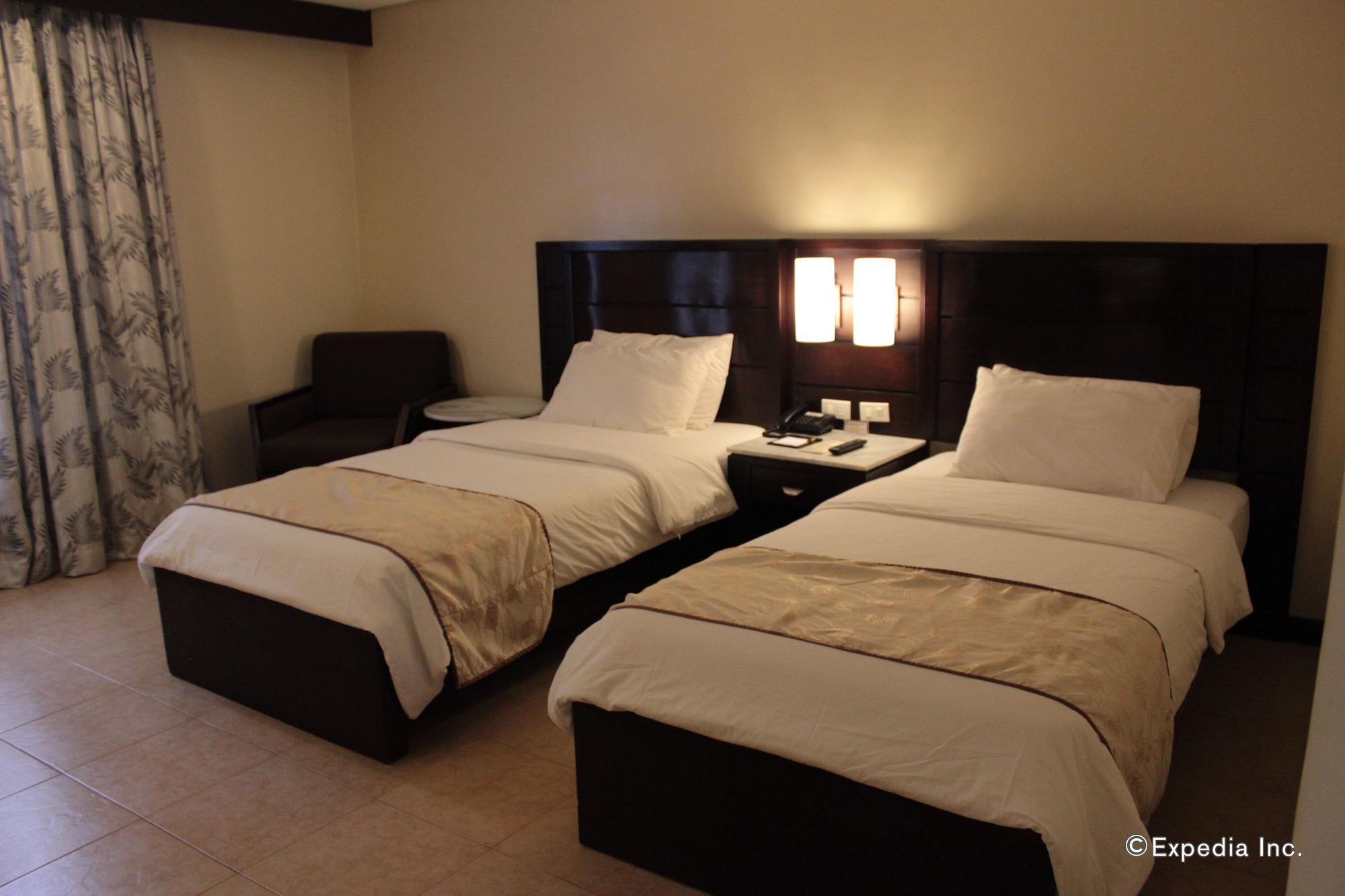 Resort Westown Coron