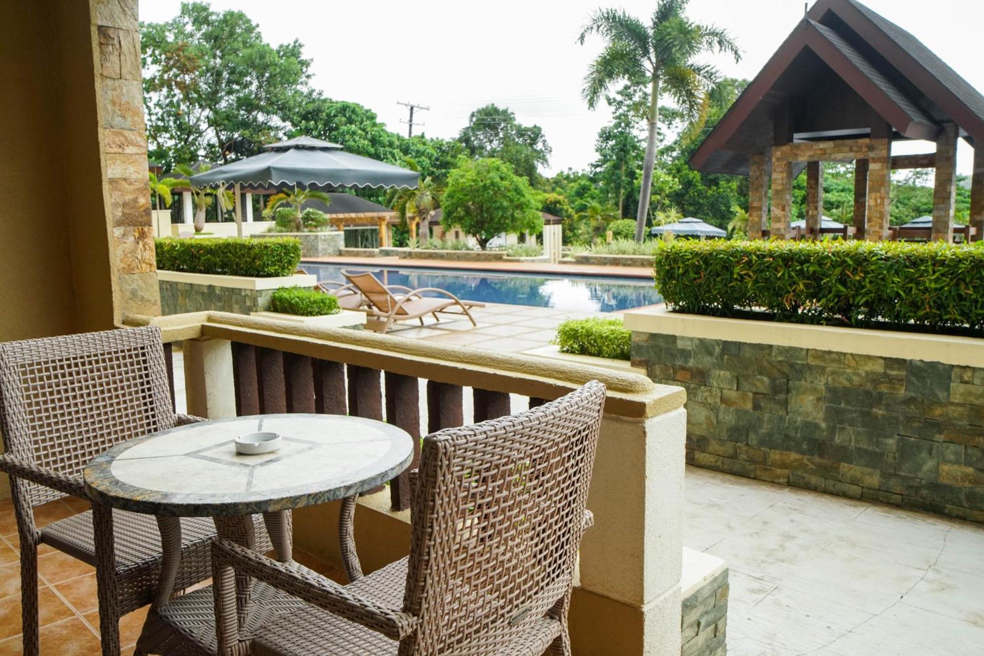 Westown 4* Coron