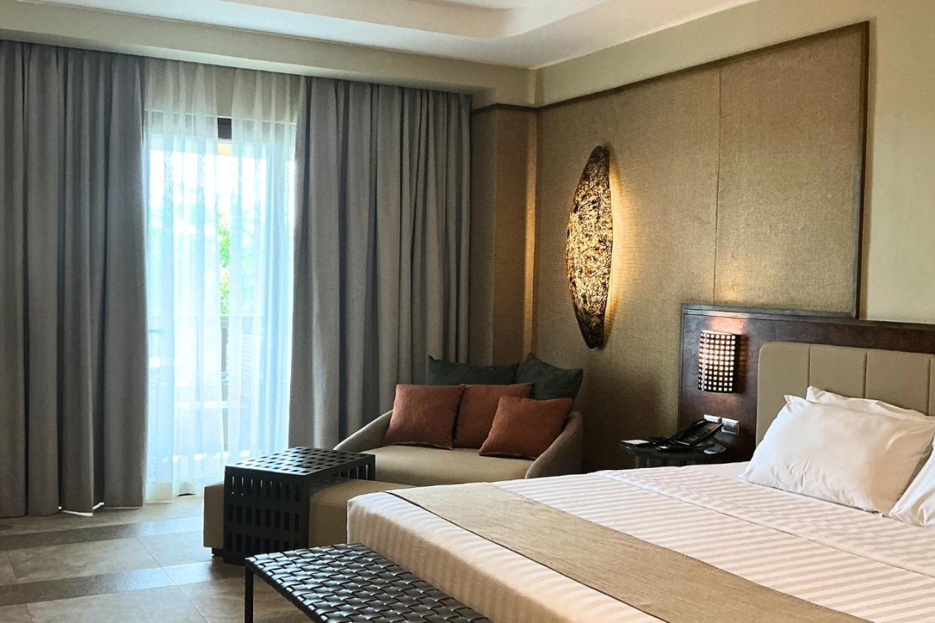 Resort Westown 4*